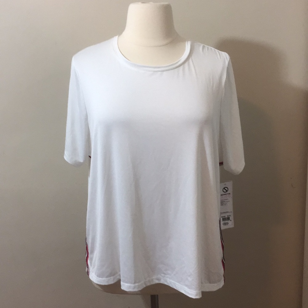 NWT! Shape Active Top, 2x
